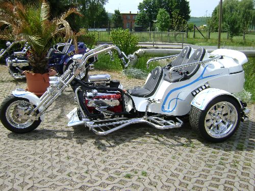 V8 Trike Power 3 Sitzer